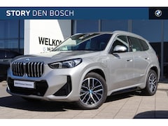 BMW X1 - xDrive25e M Sport Automaat / Sportstoelen / Comfort Access / Achteruitrijcamera / Adaptiev
