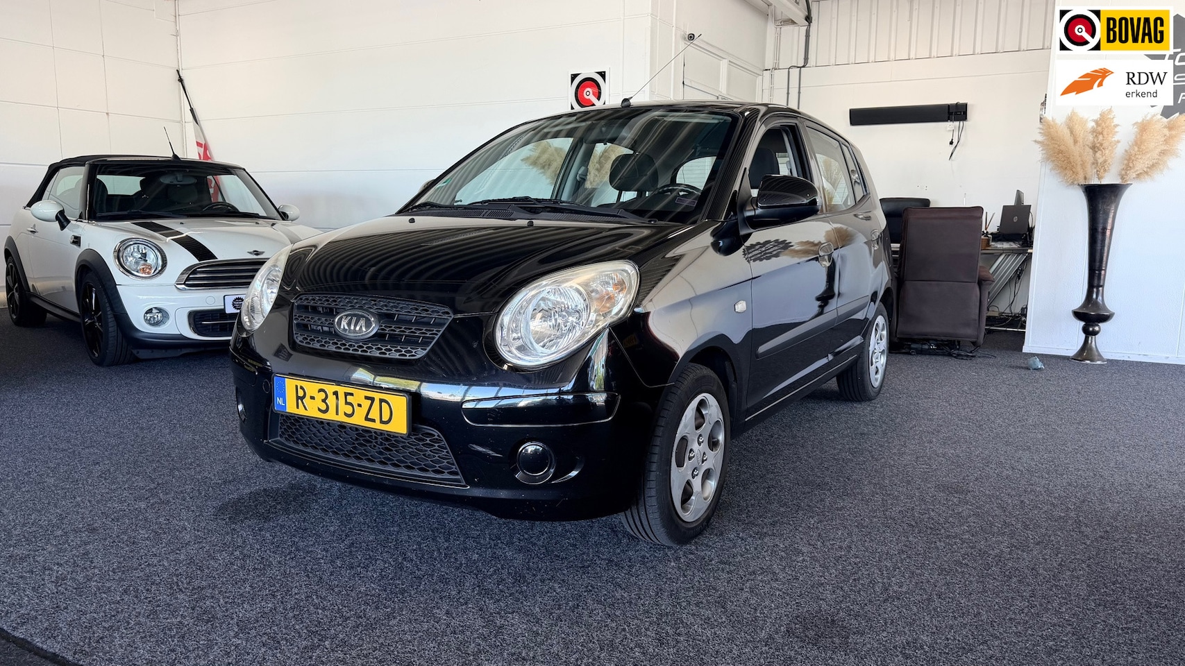 Kia Picanto - 1.1 Fifteen 1.1 Fifteen, 5-deurs, Airco - AutoWereld.nl