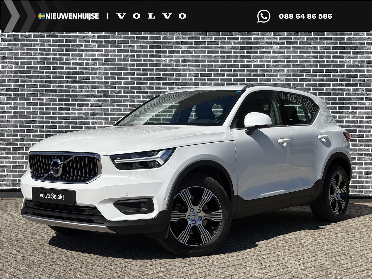 Volvo XC40 - 2.0 B4 Inscription | Adaptieve Cruise Control | Lederen Bekleding | 360° Parkeercamera | S - AutoWereld.nl