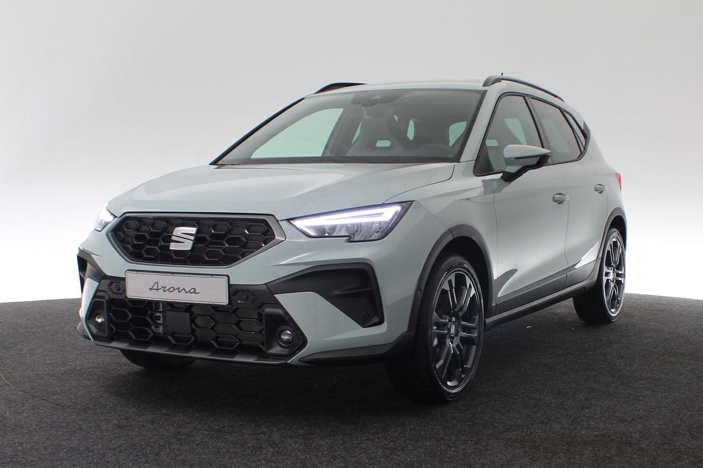 SEAT Arona - 1.0 EcoTSI FR Business Connect 1.0 EcoTSI FR Business Connect - AutoWereld.nl