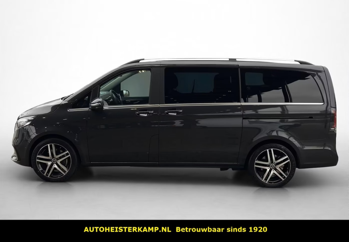 Mercedes-Benz V-klasse - 250d L2 Avantgarde 7 personen Distronic Klaptafel EL. Schuifdeuren Burmester 360 Camera 19 - AutoWereld.nl