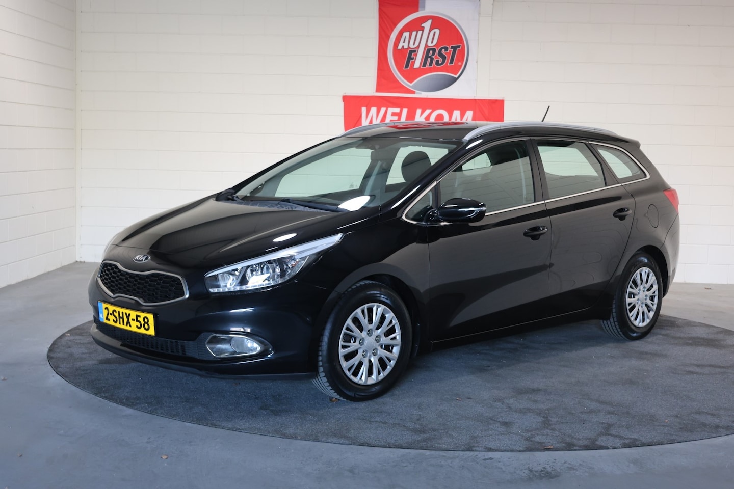 Kia Cee'd Sportswagon - 1.6 GDI 20th Anniversary 1.6 GDI 20th Anniversary, 1e eigenaar, NL auto, Cruise control, Airco, Blue tooth, Volledi - AutoWereld.nl