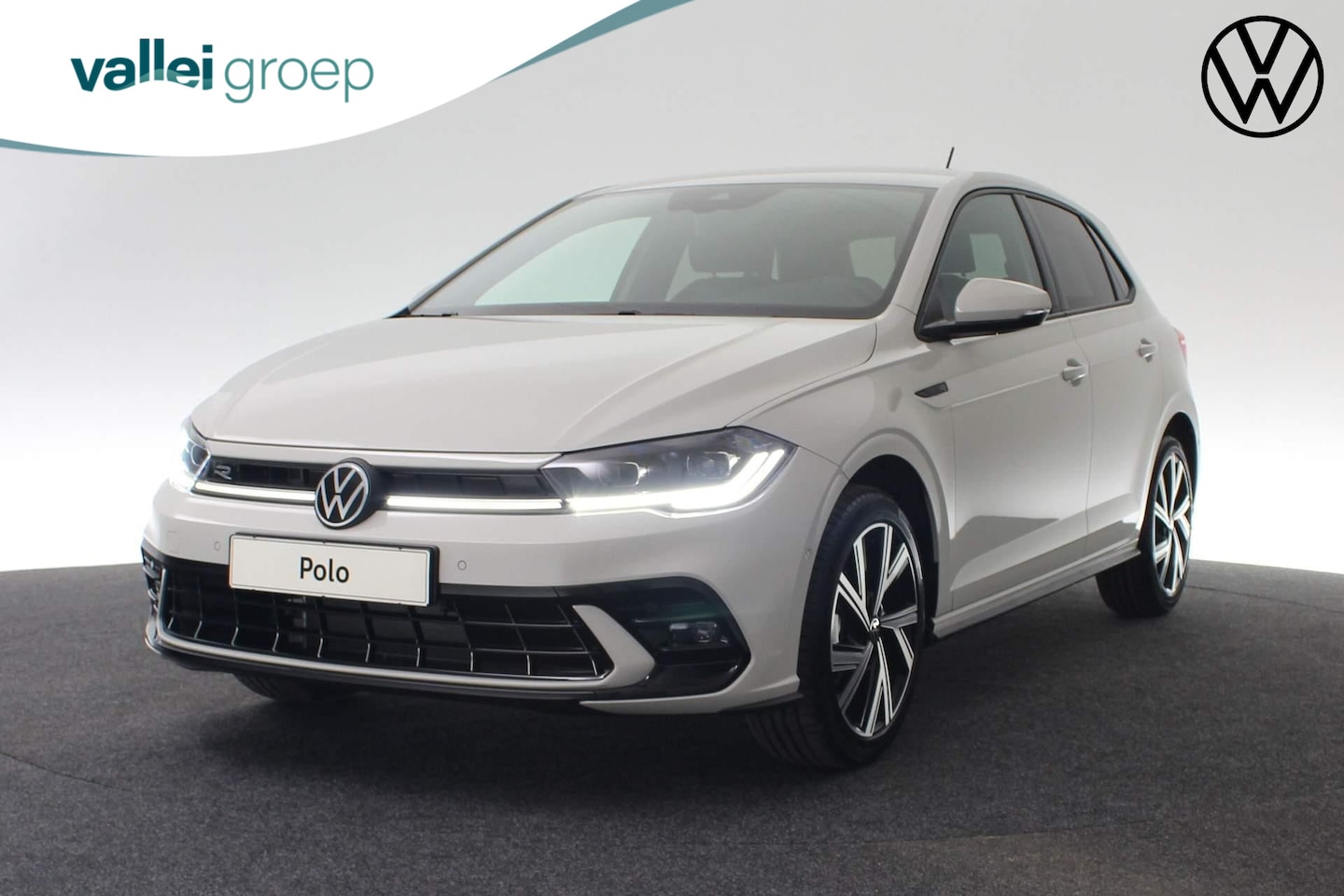 Volkswagen Polo - R-Line Edition 1.0 TSI 95PK | IQ Light | Camera | Stoelverwarming | ACC - AutoWereld.nl