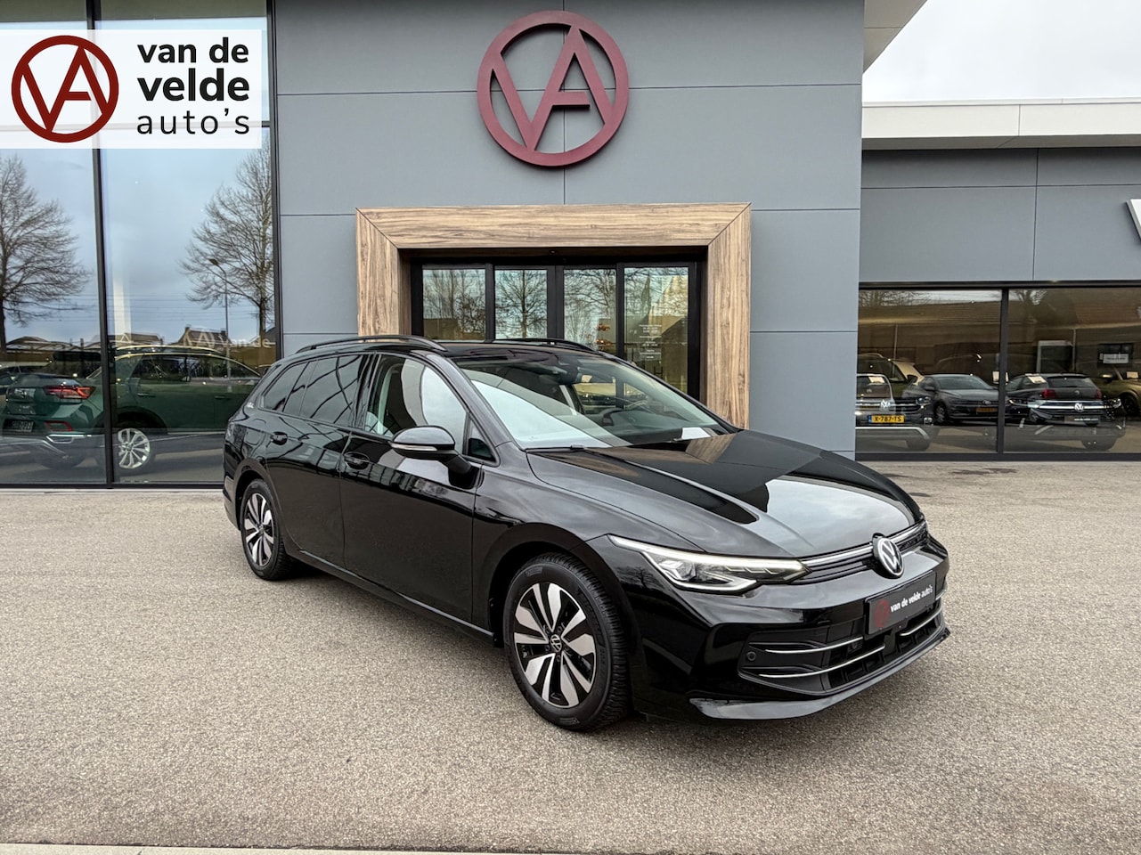 Volkswagen Golf Variant - 1.5 eTSI 150pk DSG Goal | Facelift | Trekhaak | 360 Camera | Dode hoek | Dode hoek | Rijkl - AutoWereld.nl