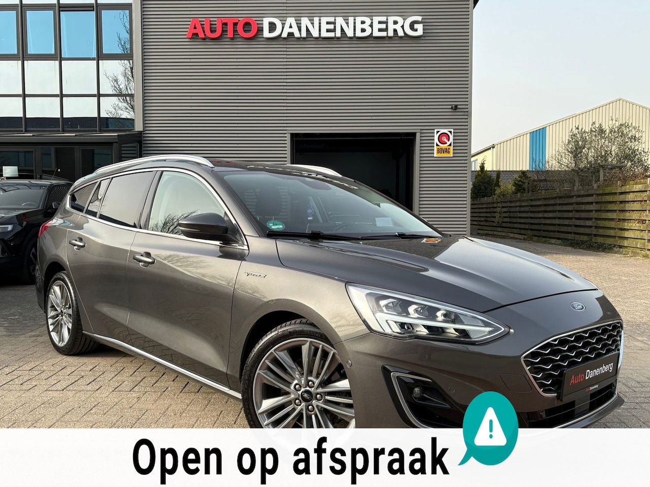 Ford Focus Wagon - 1.5 EcoBoost Vignale BOM-VOL-OPTIES! GARANTIE AUTOMAAT,LEDER - AutoWereld.nl