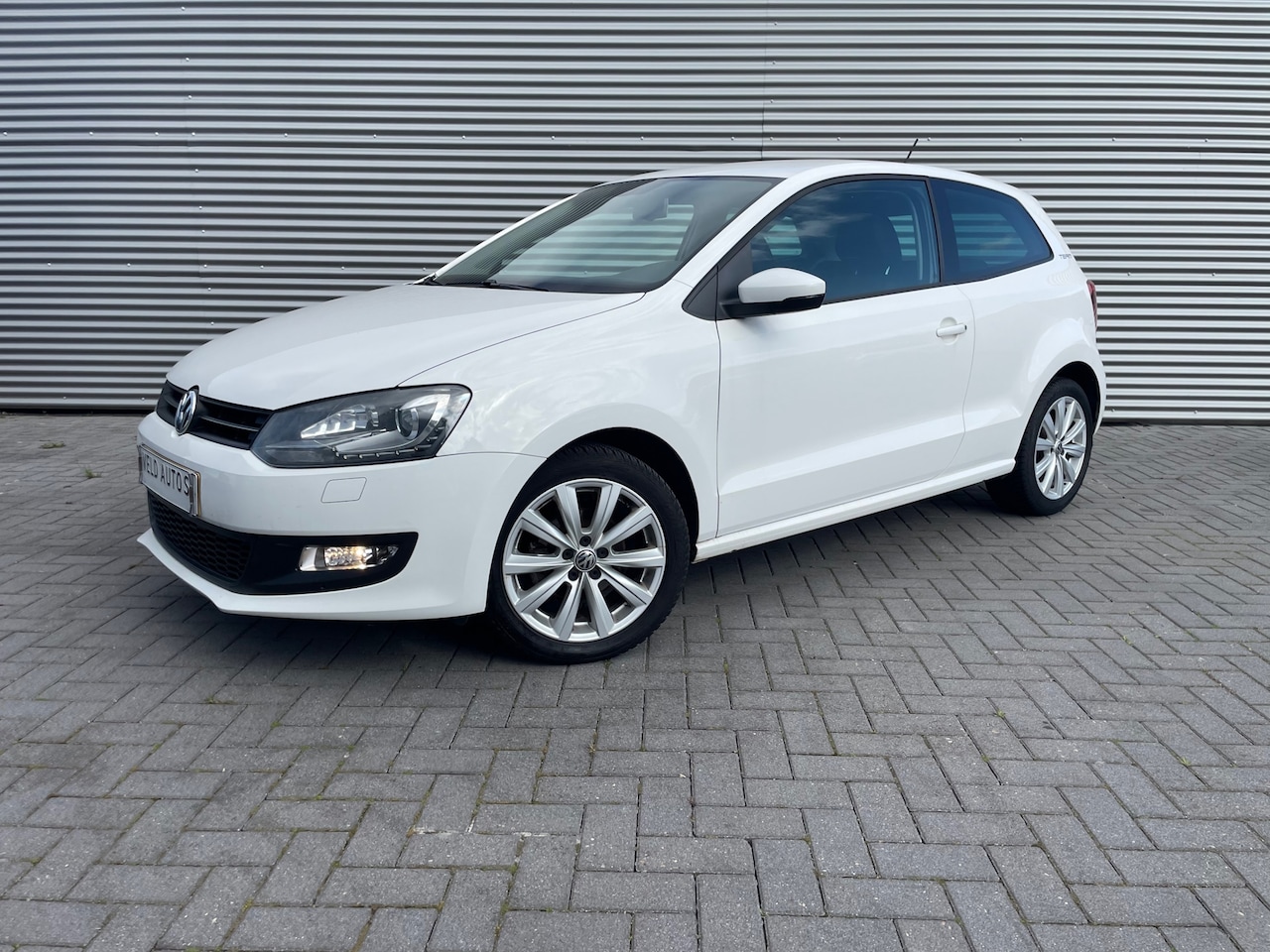 Volkswagen Polo - 1.2 airco / cruise / led / lmv / dealer onderhouden - AutoWereld.nl