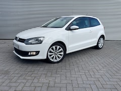 Volkswagen Polo - 1.2 airco / cruise / led / lmv / dealer onderhouden