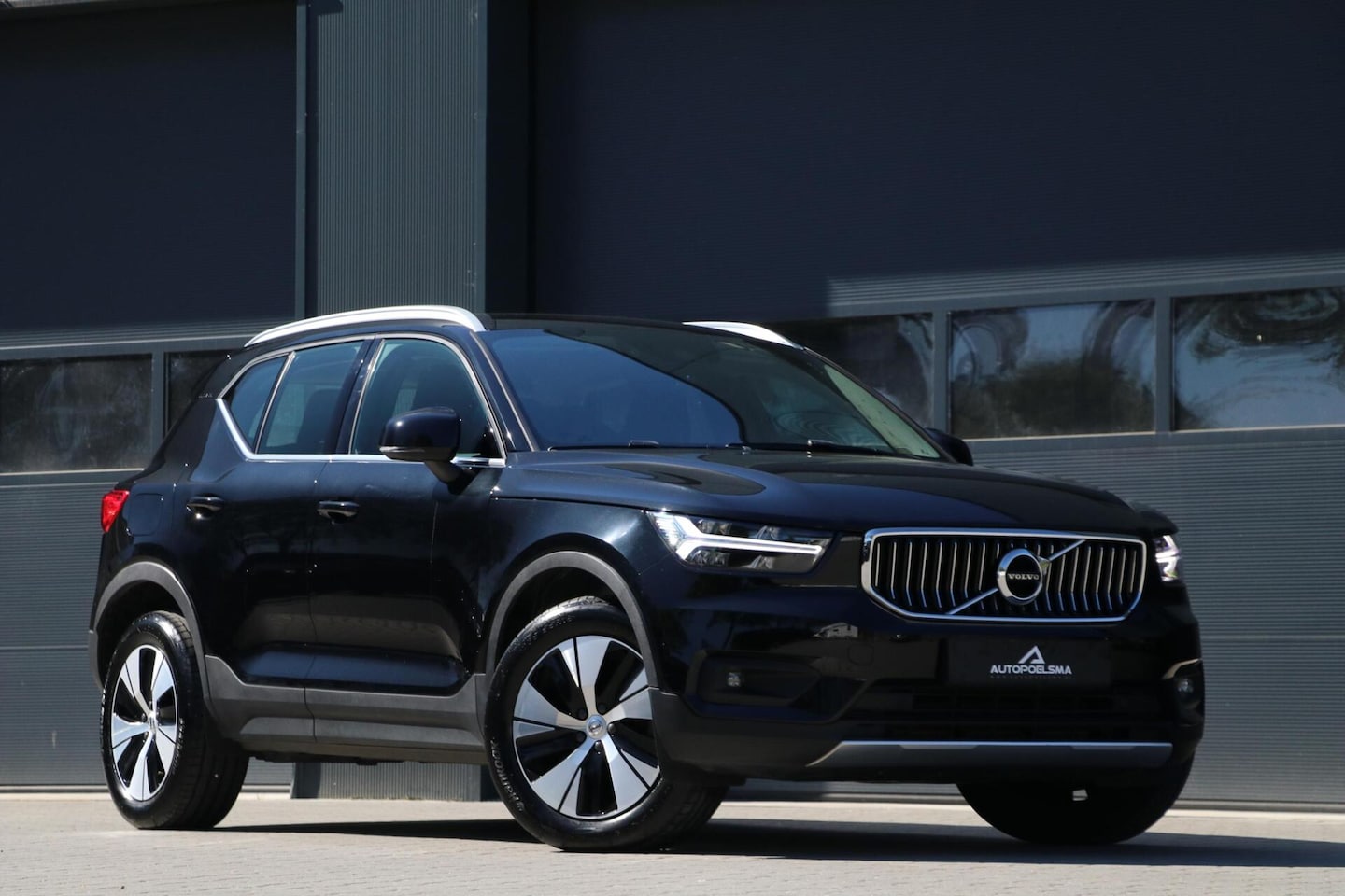 Volvo XC40 - 1.5 T4 Recharge Inscription Expr. AppleCarplay Camera Stoel/stuur verwarming Navi LaneAssi - AutoWereld.nl
