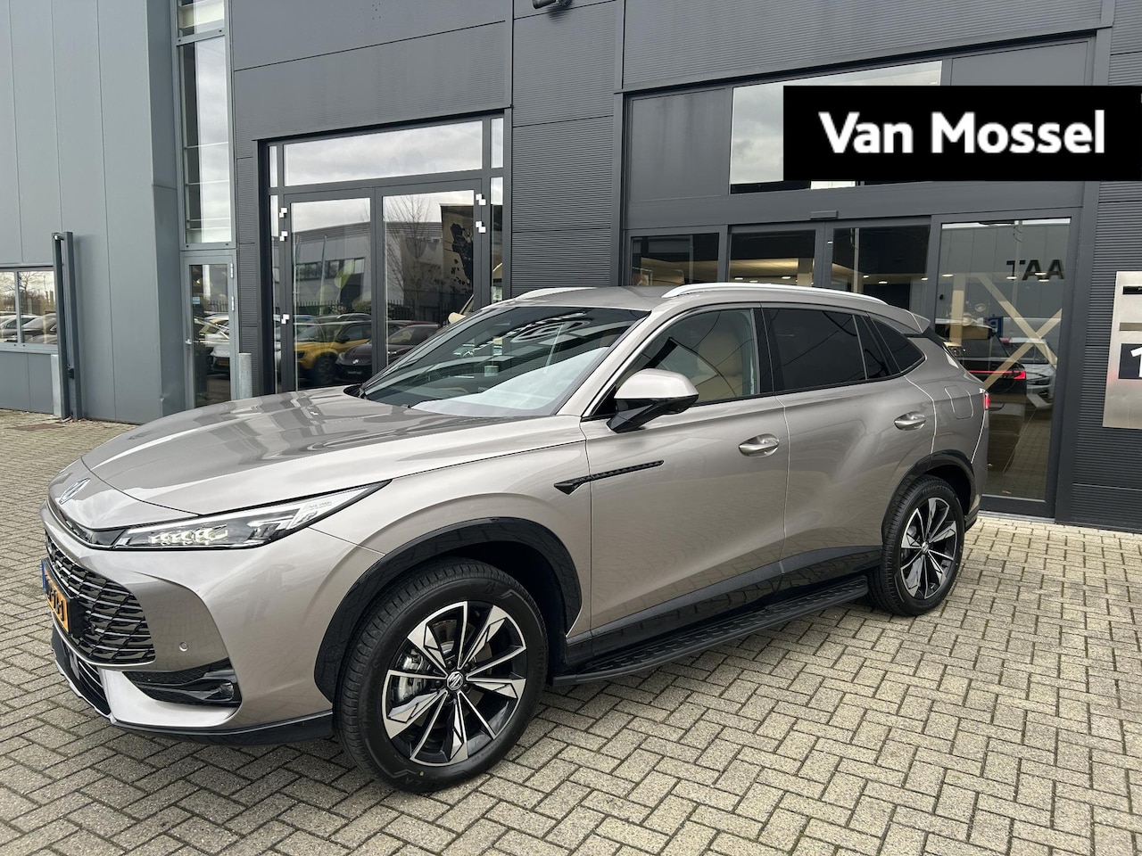 MG HS - 1.5 Aut. Luxury | DEMOVOORDEEL !! - AutoWereld.nl