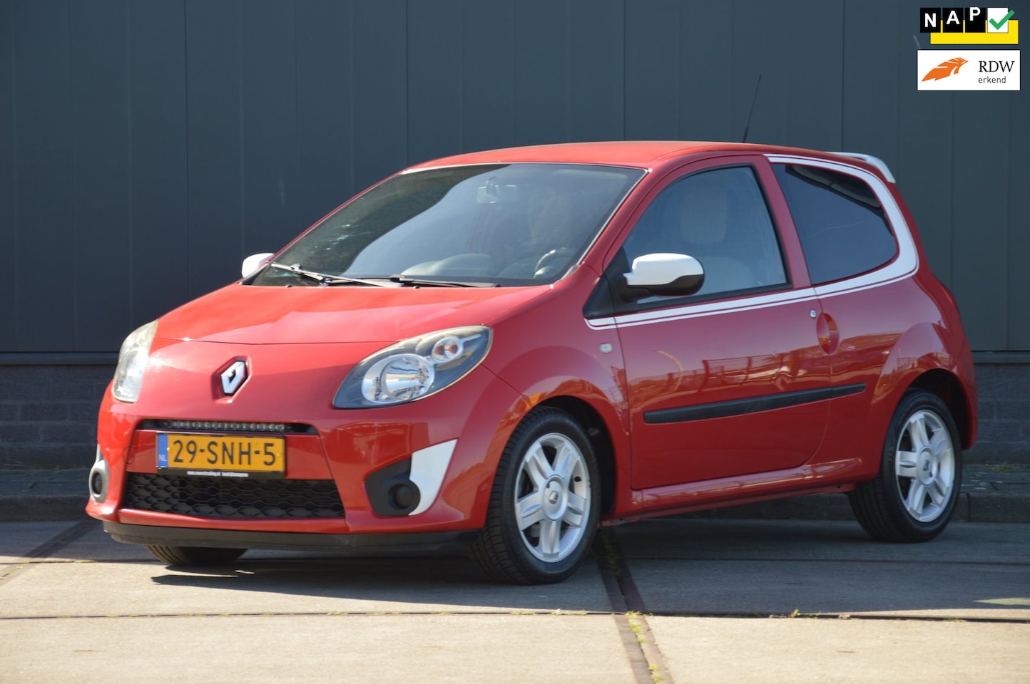 Renault Twingo - 1.2-16V Collection Airco 75PK - AutoWereld.nl