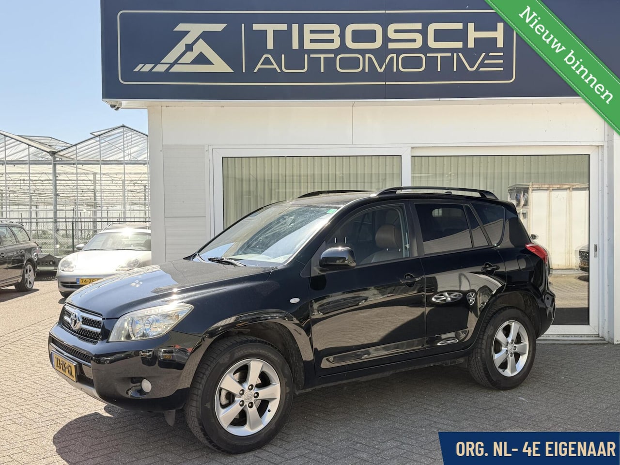 Toyota RAV4 - 2.0 VVTi Automaat 4x4 Leder Trekhaak Carplay Navi - AutoWereld.nl