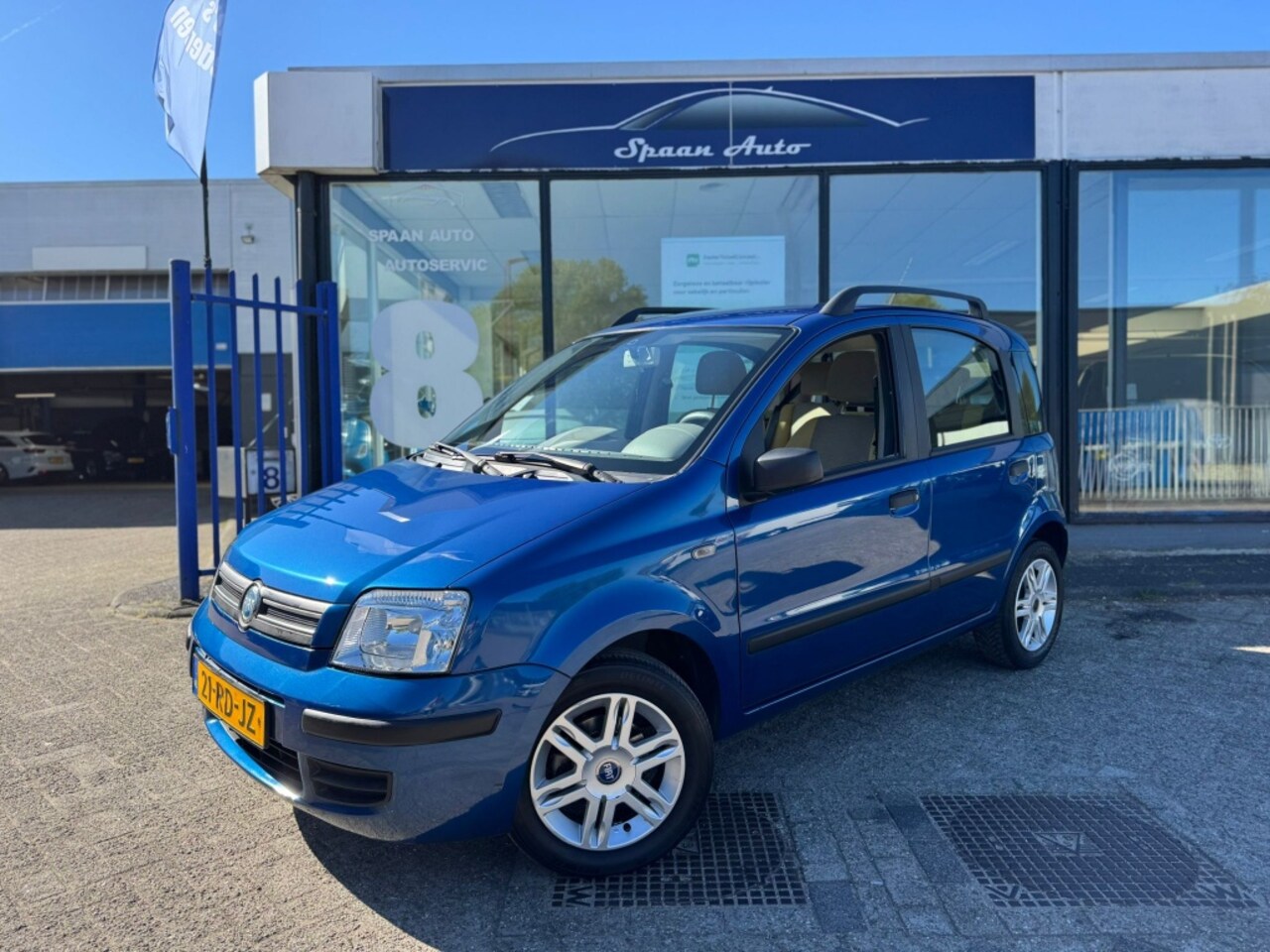 Fiat Panda - 1.2 Emotion | AUTOMAAT | AIRCO | LMV | CLIMATE CONTROL - AutoWereld.nl