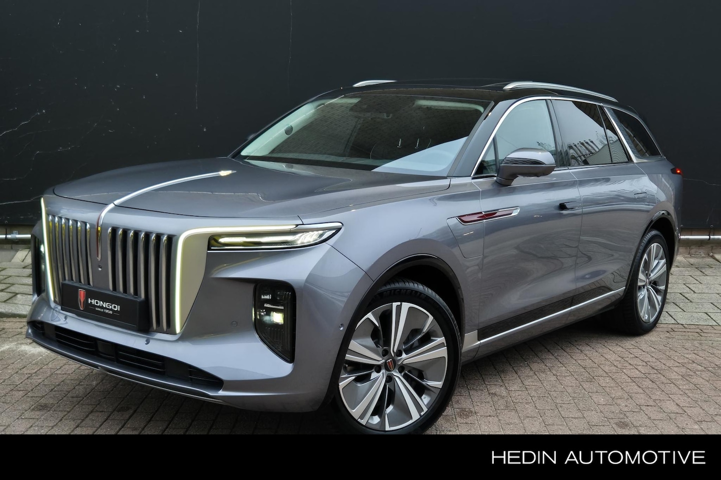 Hongqi E-HS9 - President 99 kWh | Captain Chairs | Panoramadak | Massagestoelen | 360° camera | Carplay | - AutoWereld.nl