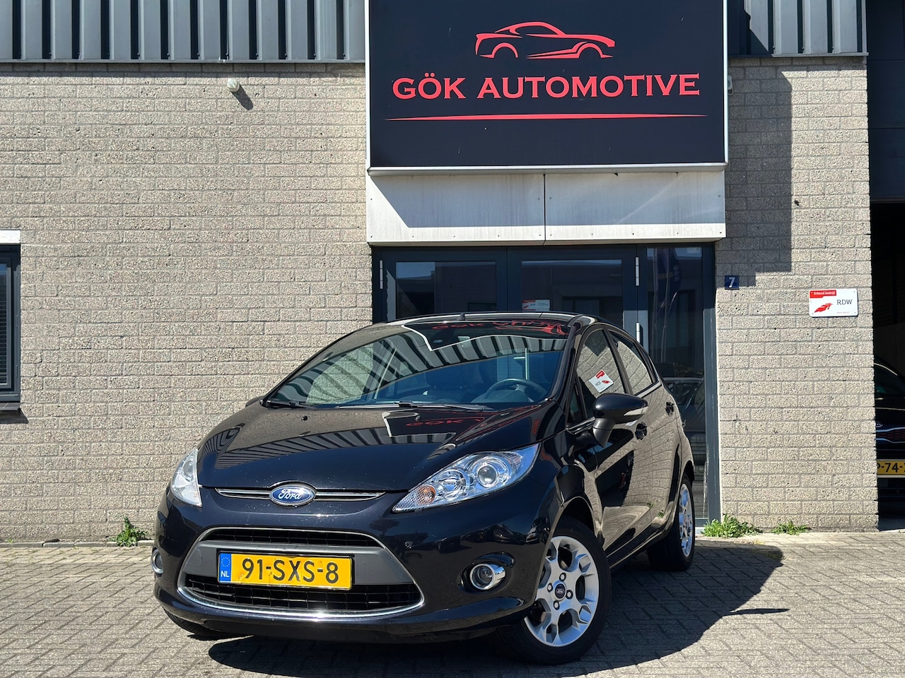 Ford Fiesta - 1.25 Titanium / Clima / Voorruit Verwarming / Stoelverwarming / Keyles Entree & Go/ NAP - AutoWereld.nl