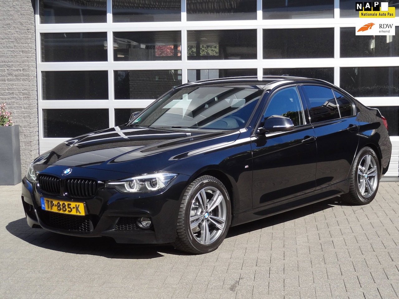 BMW 3-serie - 318i Edition M Sport Shadow Executive - AutoWereld.nl