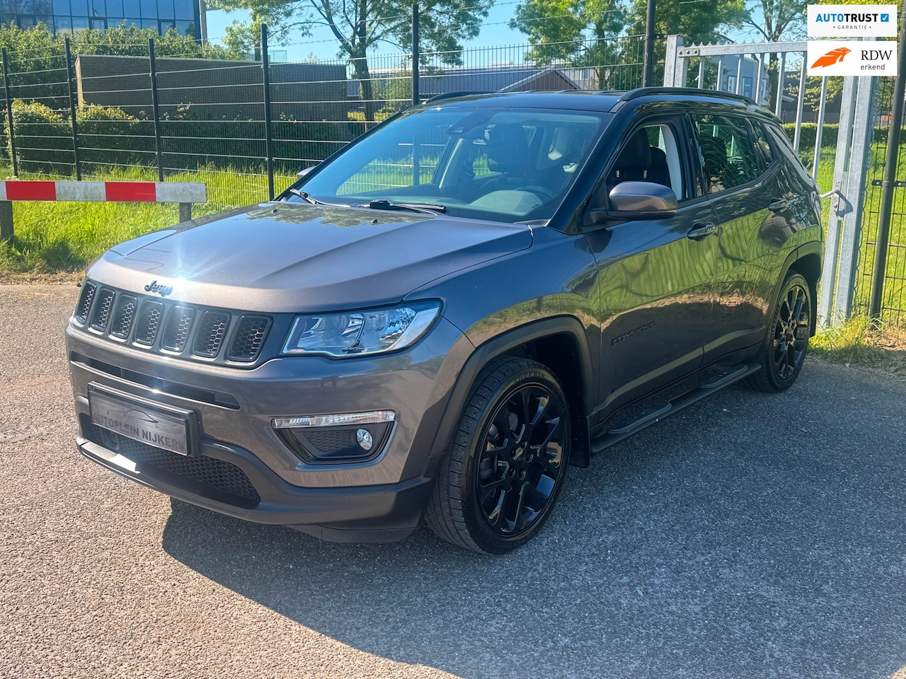 Jeep Compass - 1.3T Night Eagle Trekhaak Carplay Camera - AutoWereld.nl