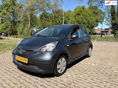Toyota Aygo - 1.0-12V +