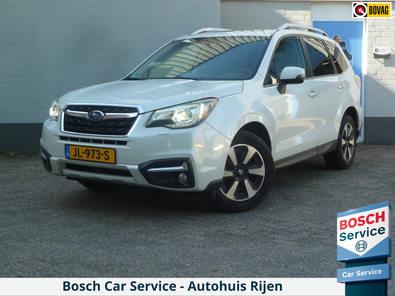 Subaru Forester - 2.0 Premium|Panodak|Memory|Leder|Afn.Trekhaak|Camera|Elektr.Achterklep|Volledige onderhoud - AutoWereld.nl