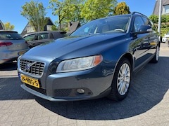Volvo V70 - 2.5T Kinetic 200pk, Deal ondh, Airco, Cruise, Navi, Nap, Trekhaak