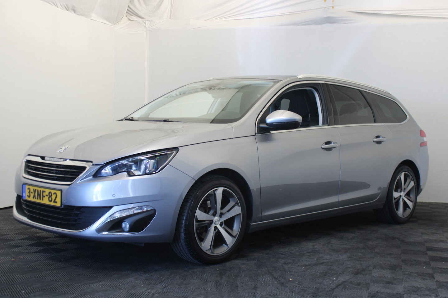 Peugeot 308 SW - 1.2 e-THP Première |Pano|Navi| - AutoWereld.nl