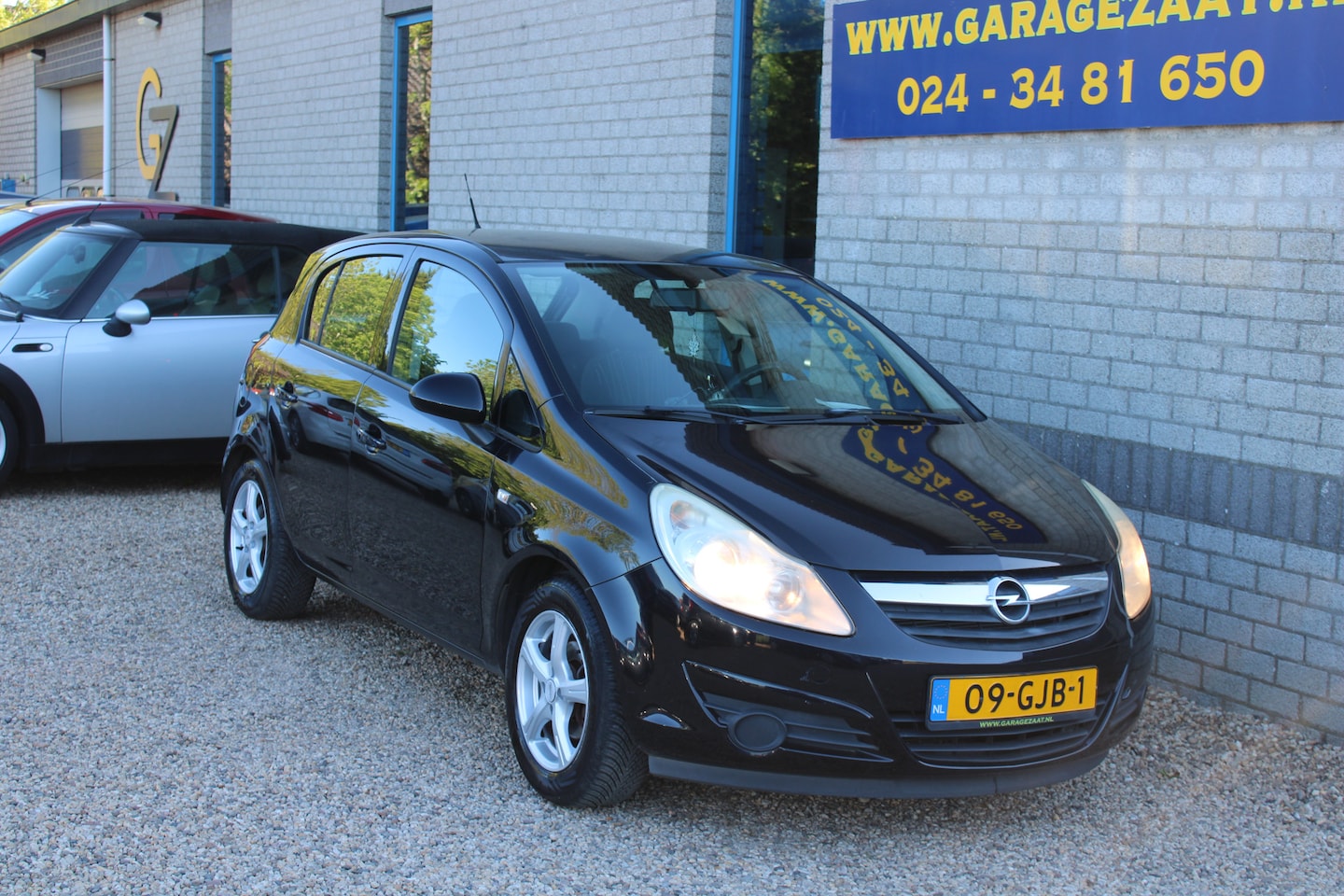 Opel Corsa - 1.4-16V Business 1.4-16V 5DRS Business - AutoWereld.nl