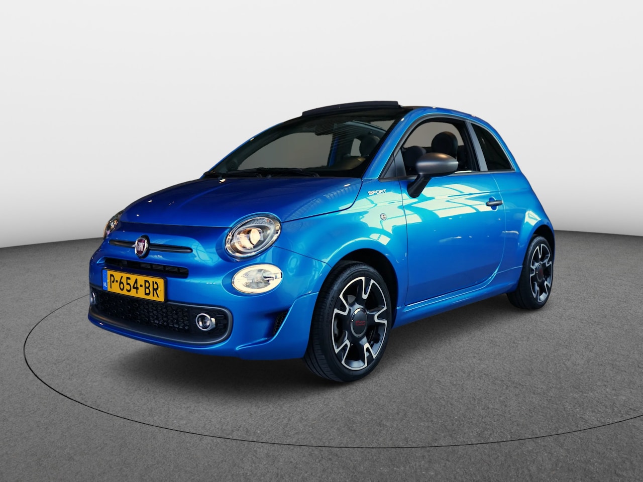 Fiat 500 C - 1.0 Hybrid Sport | CARPLAY | 16 INCH | CRUISE CONTROL - AutoWereld.nl