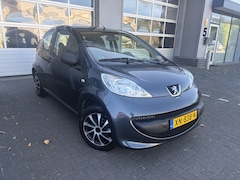 Peugeot 107 - 1.0-12V XR / CARPLAY