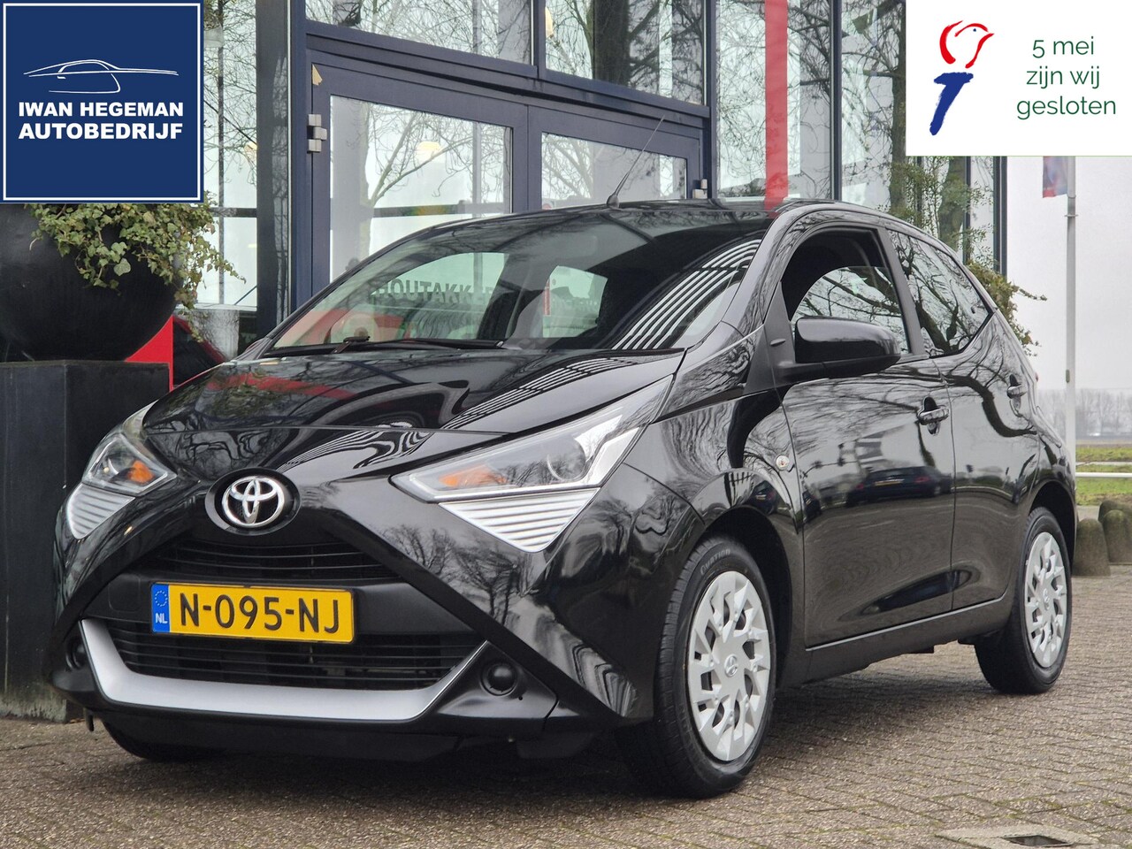 Toyota Aygo X - 1.0 VVT-i x-play | Navigatie via Smartphone | Apple Carplay | Airconditioning | Parkeercam - AutoWereld.nl