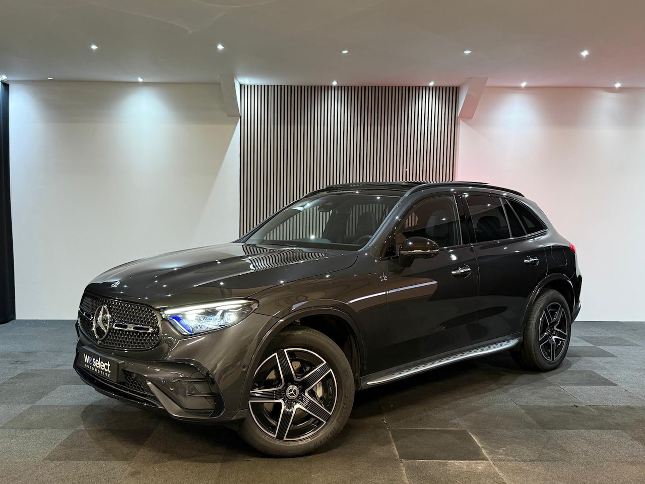Mercedes-Benz GLC-klasse - 400e 4MATIC AMG Line Pano l Ambient l Memory l Burmester l 360 Camera l Led - AutoWereld.nl