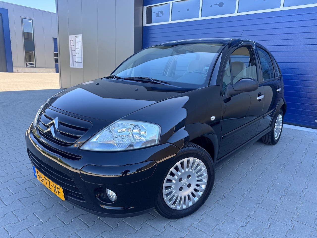 Citroën C3 - 1.4i-16V Exclusive 85dznd km nap!! met nieuwe apk!! - AutoWereld.nl