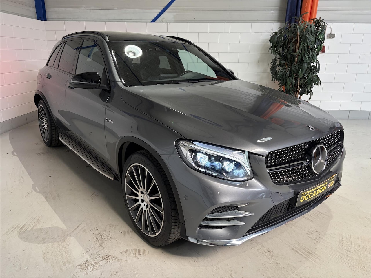 Mercedes-Benz GLC-klasse - 250 211pk 4M 9G AMG-Line, Pano, Distronic+, Trekhaak - AutoWereld.nl
