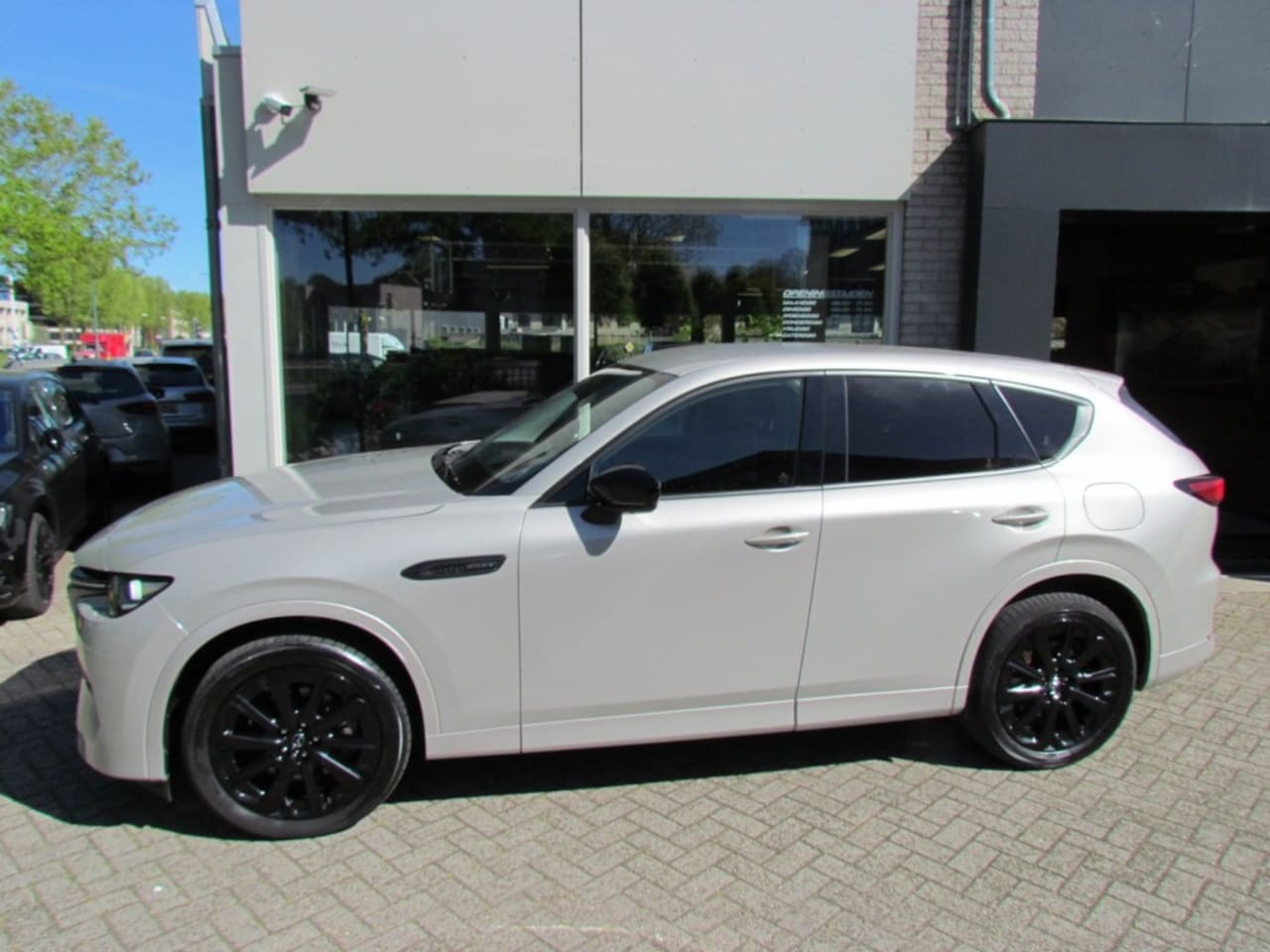 Mazda CX-60 - 2.5 E-Skyactiv 8AT AWD PHEV Homura DenS Pack Trekhaak - AutoWereld.nl