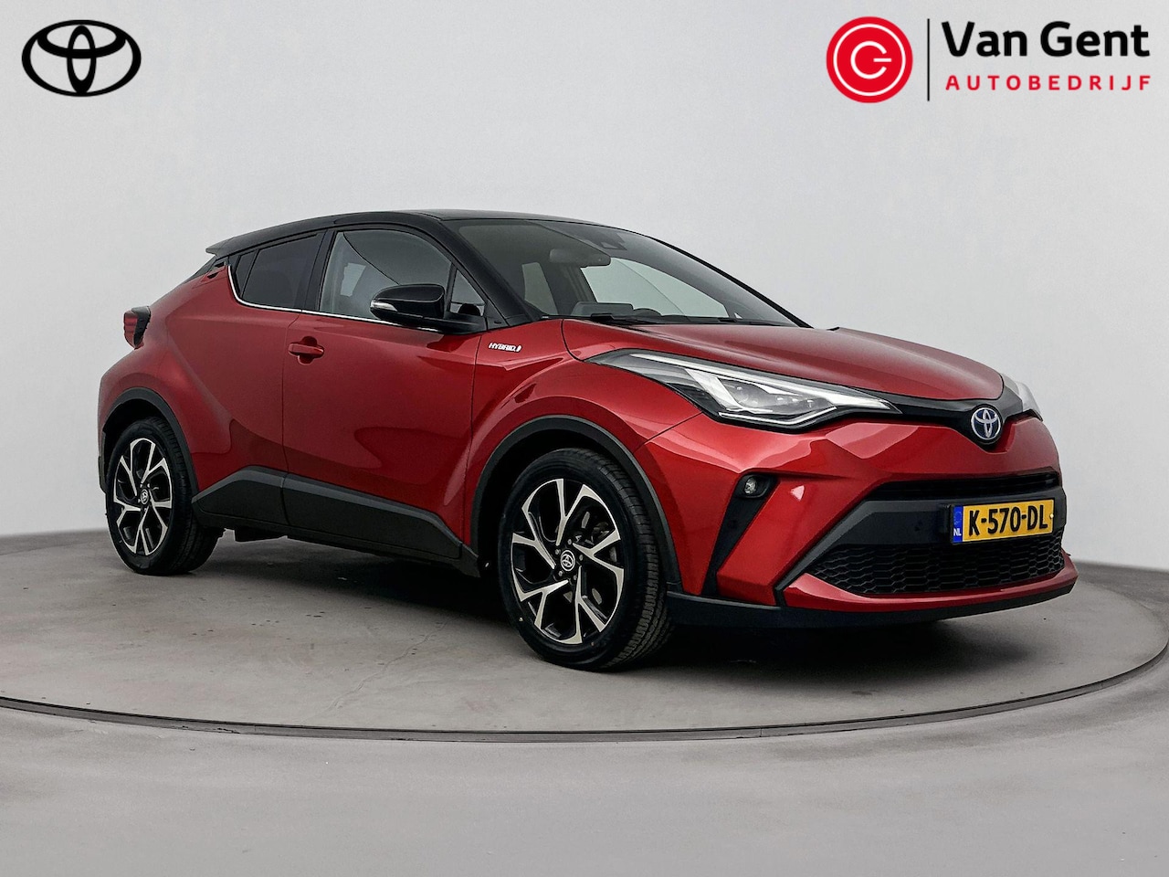 Toyota C-HR - 2.0 Hybrid First Edition | Dodehoek detectie | Navigatie | JBL | Stoelverwarming | Apple C - AutoWereld.nl