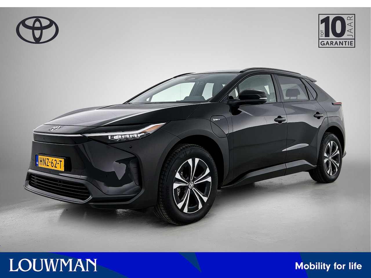 Toyota bZ4X - Dynamic 71 kWh | Navigatie | BLS | PDC | - AutoWereld.nl