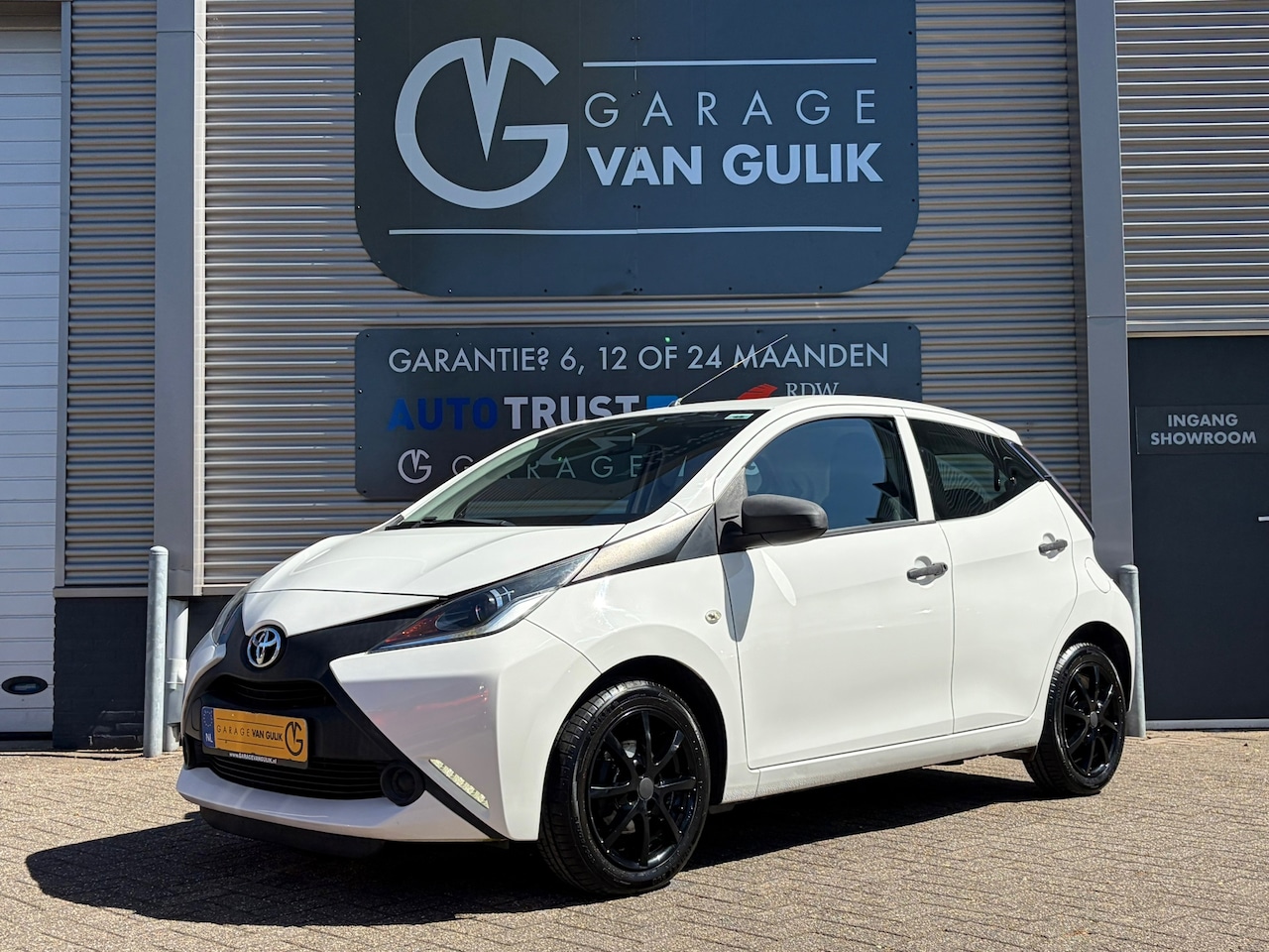 Toyota Aygo - 1.0 VVT-i x 69PK Airco,Isofix,Bluetooth,ElektrRamen,Multi-Stuur,Radio/Cd-Speler,Lmv,Usb,Le - AutoWereld.nl