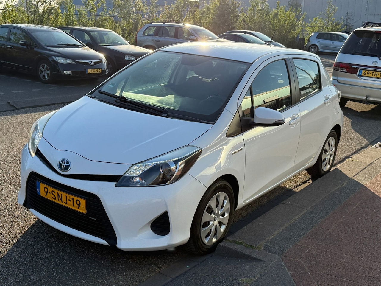 Toyota Yaris - 1.5 Full Hybrid Aspiration GARANTIE - AutoWereld.nl