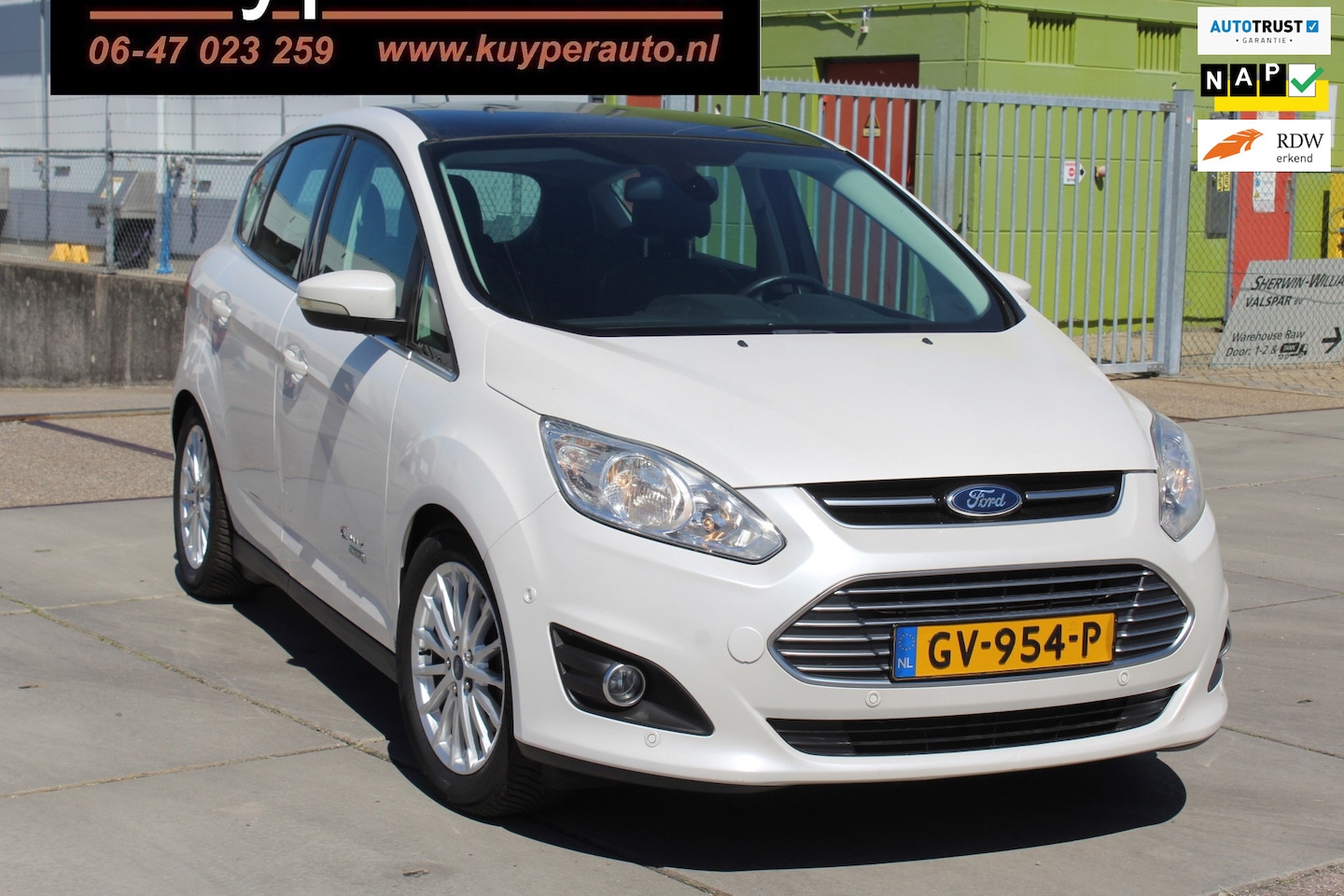Ford C-Max - 2.0 Plug-in Hybrid Titanium Plus NAP..AUTOMAAT PANO CAMERA KEYLESS LEDER PARKEERHULP - AutoWereld.nl