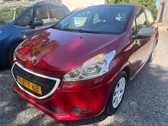 Peugeot 208 - 1.2 PureTech Style 208 LIKQ