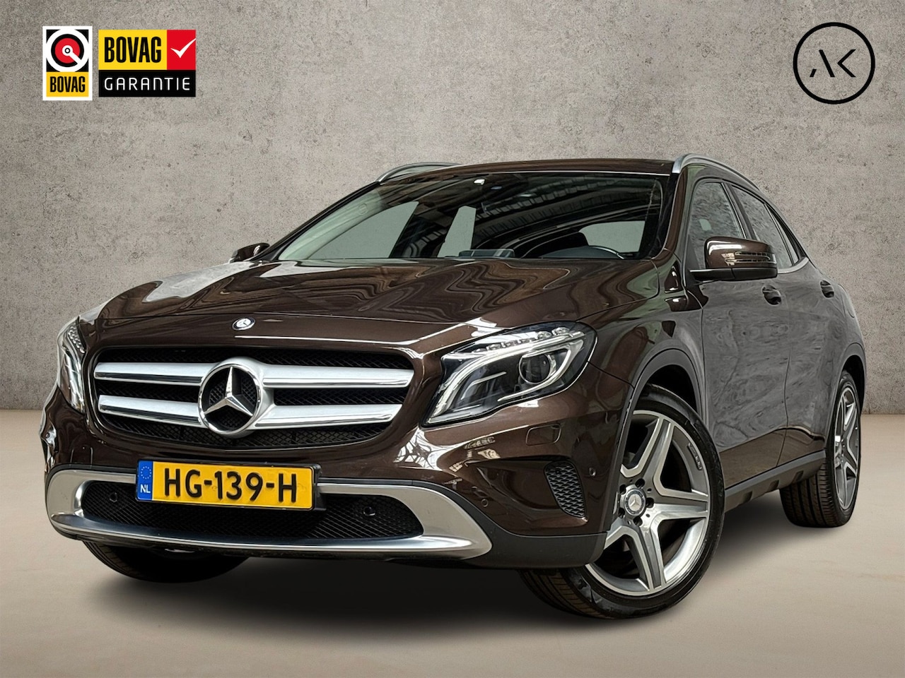 Mercedes-Benz GLA-Klasse - 180 Sport Automaat (NAVIGATIE, LEDER, XENON, KUIPSTOELEN, PARKEERSENSOREN, CRUISE, NIEUWE - AutoWereld.nl