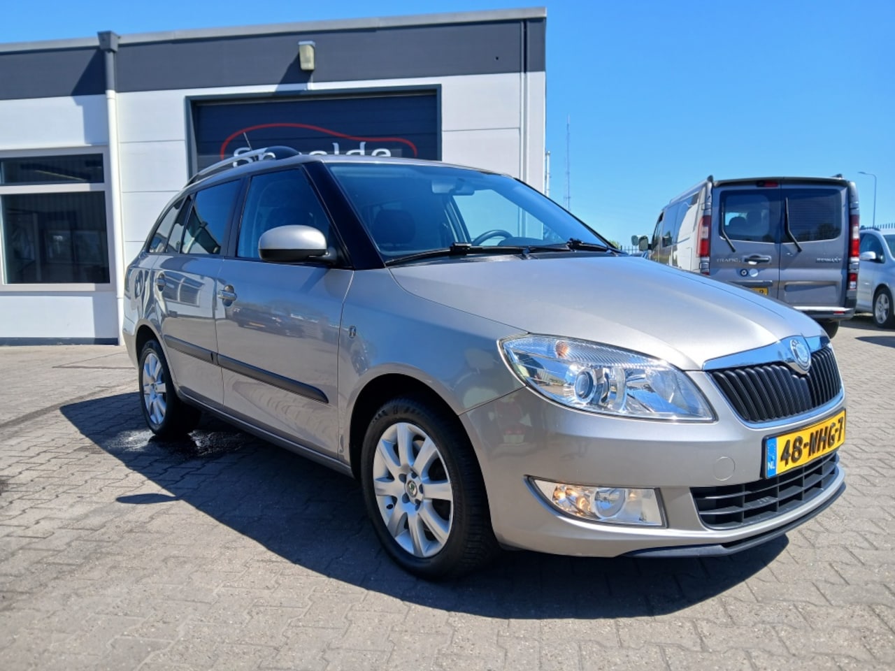 Skoda Fabia Combi - 1.2 TSI Automaat/dealer onderhouden - AutoWereld.nl