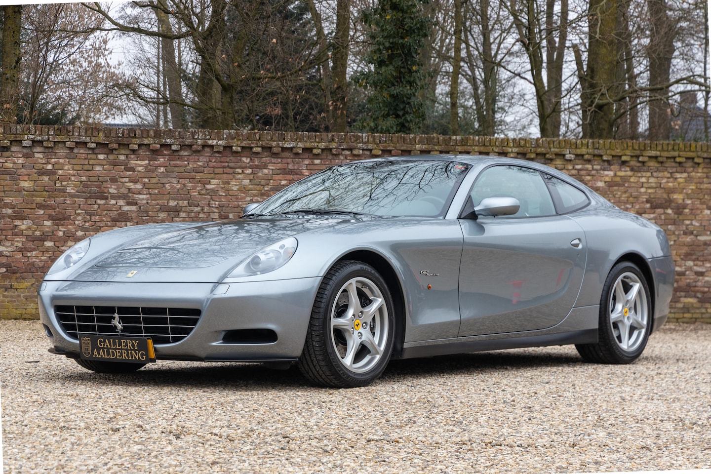 Ferrari 612 - Scaglietti Presented in Grigio Titanio with a black leather interior, Mainly Ferrari deale - AutoWereld.nl