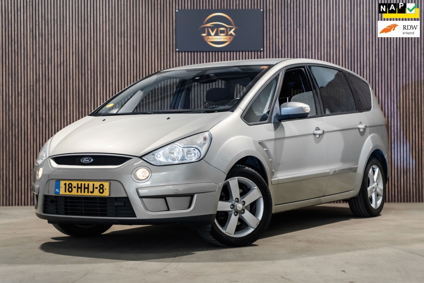 Ford S-Max - 2.0-16 | NAP |7-Persoons |Trekhaak | Navi | Cruise | PDC - AutoWereld.nl