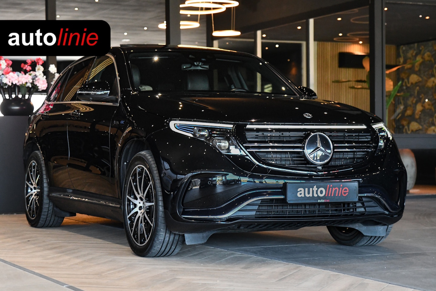 Mercedes-Benz EQC - 400 4MATIC AMG-Line 80 kWh, Pano, Memory, Burmester, 360, Keyless, Leder! - AutoWereld.nl