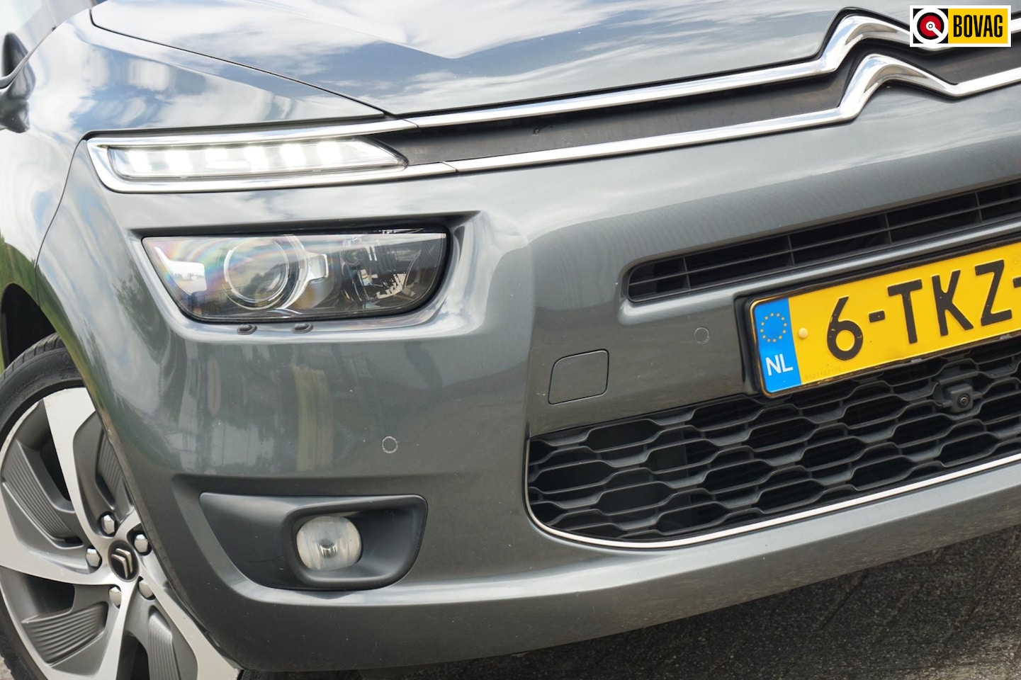 Citroën Grand C4 Picasso - THP 7P Exclusive - Gris Platinium - Panorama/Climate/Cruise/Camera - AutoWereld.nl