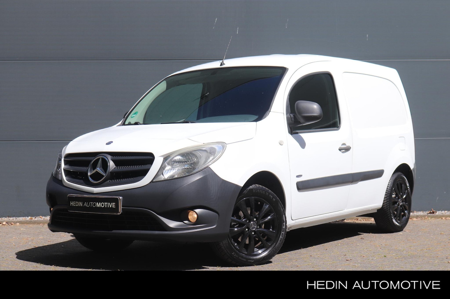 Mercedes-Benz Citan - 108 CDI BlueEFFICIENCY | EURO 5 | LM Velgen | Trekhaak | Zijschuifdeur | Airco | Bluetooth - AutoWereld.nl