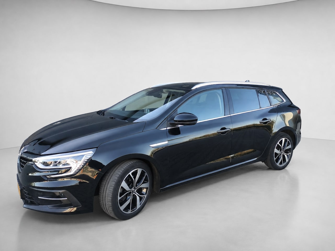 Renault Mégane Estate - 1.3 TCe Intense Nieuwe motor + luxe uitvoering (HUD, camera, trekhaak) - AutoWereld.nl