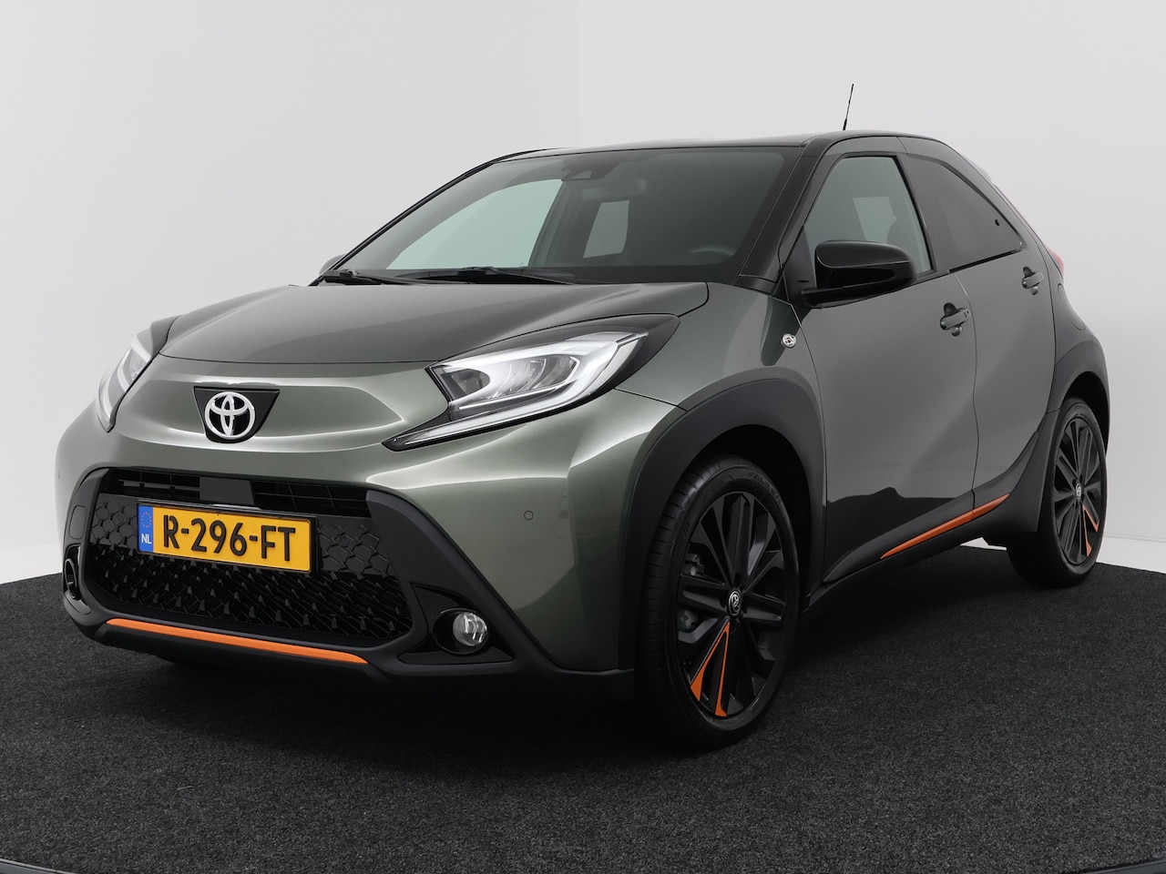 Toyota Aygo X - 1.0 VVT-i MT Limited | Apple CarPlay / Android Auto (Navigatie) | JBL | PDC | Stoelverwarm - AutoWereld.nl