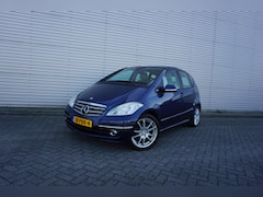 Mercedes-Benz A-klasse - 160 Business Class Elegance AUTOMAAT - Airco / Cruise / BT / Parkeers. / Lm velgen / NAP