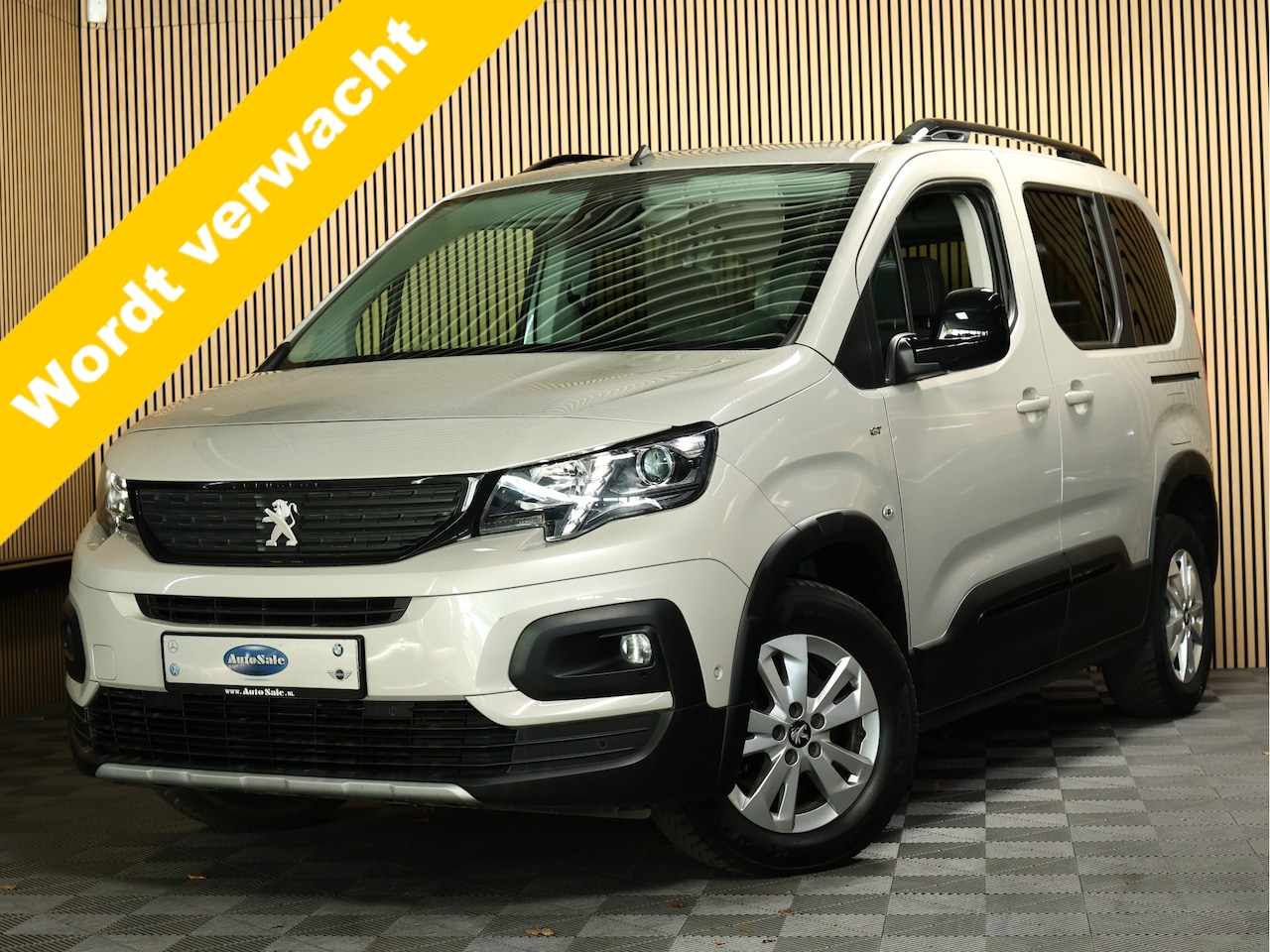 Peugeot Rifter Long - 1.2 Puretech Long GT-Line AUT CARPLAY CAM NAV PANO DAB STOELVW '21 - AutoWereld.nl