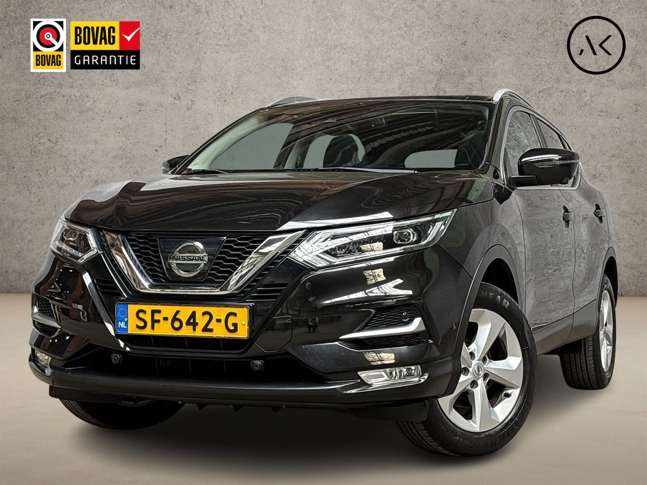 Nissan Qashqai - 1.2 Sport (PANORAMADAK, NAVIGATIE, LEDER, STOELVERWARMING, 360 CAMERA, ELEK SPORTSTOELEN, - AutoWereld.nl